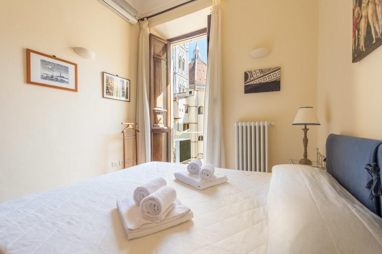 Charming 2Bed Apartment Overlooking Duomo - Hosted By Sweetstay Флоренция Екстериор снимка