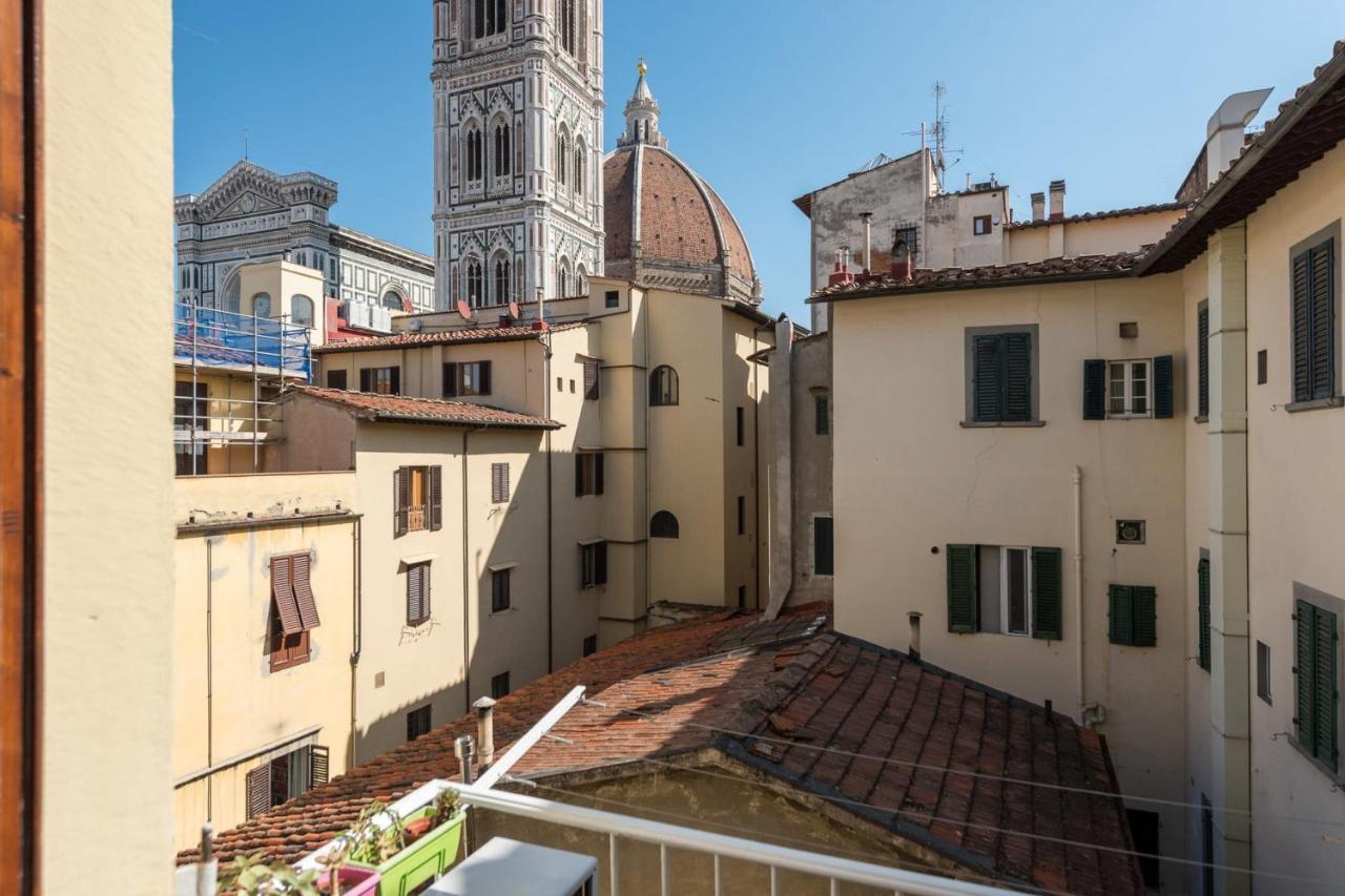Charming 2Bed Apartment Overlooking Duomo - Hosted By Sweetstay Флоренция Екстериор снимка
