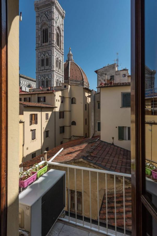 Charming 2Bed Apartment Overlooking Duomo - Hosted By Sweetstay Флоренция Екстериор снимка