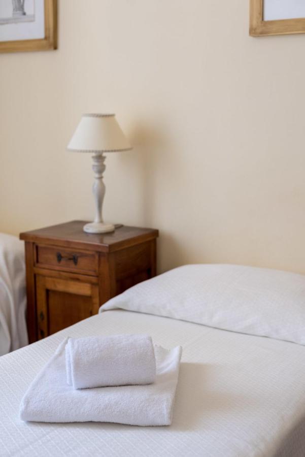 Charming 2Bed Apartment Overlooking Duomo - Hosted By Sweetstay Флоренция Екстериор снимка