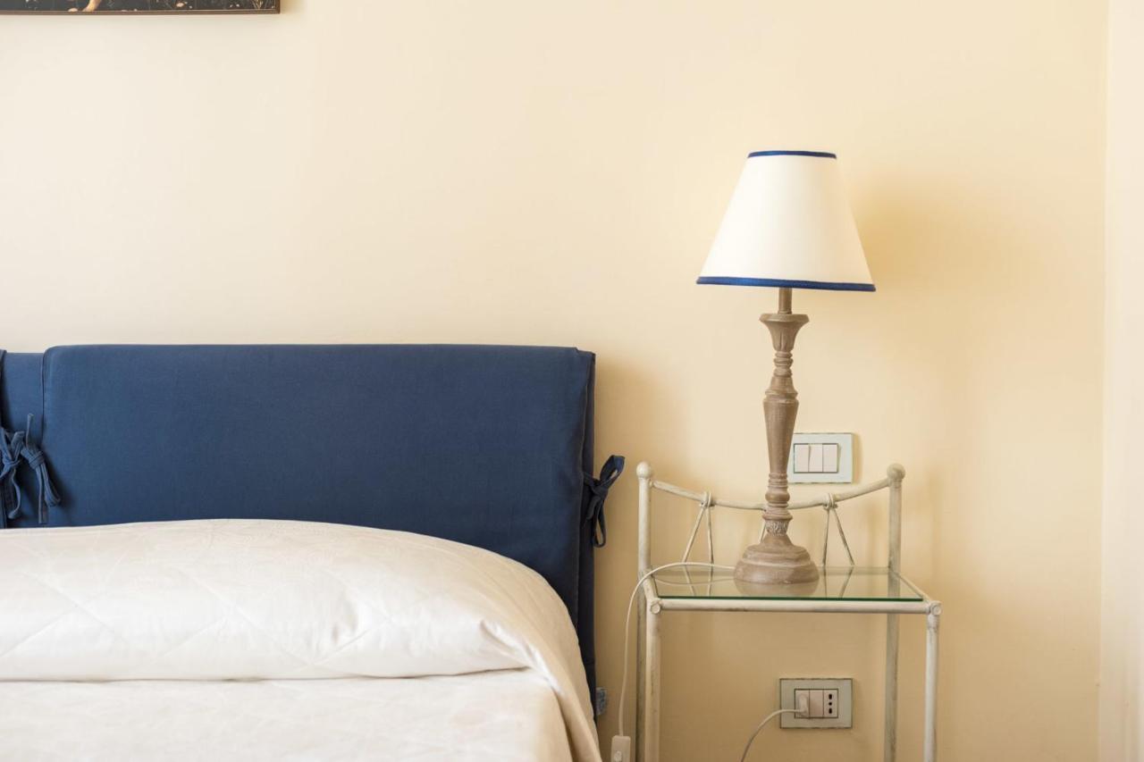 Charming 2Bed Apartment Overlooking Duomo - Hosted By Sweetstay Флоренция Екстериор снимка