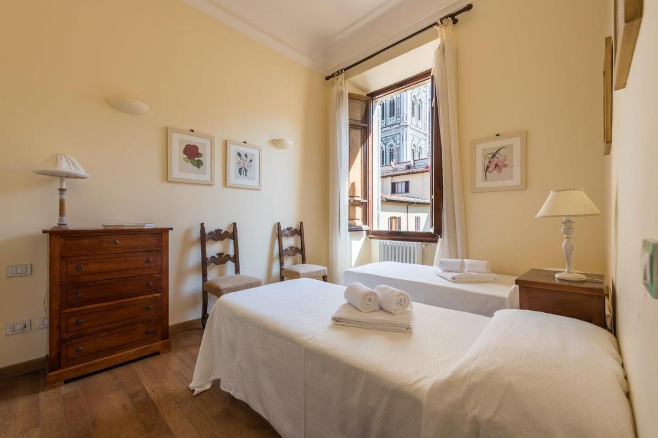 Charming 2Bed Apartment Overlooking Duomo - Hosted By Sweetstay Флоренция Екстериор снимка